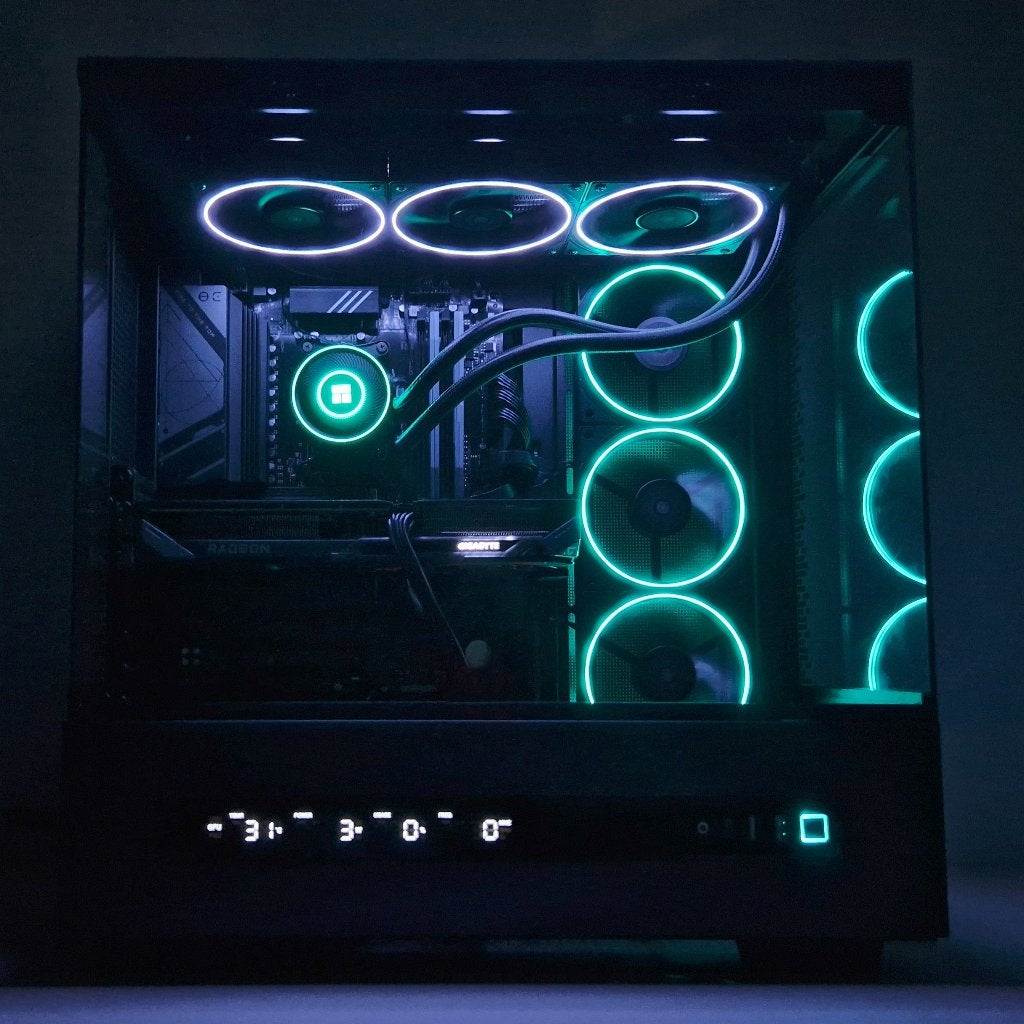 Ryzen 7 7800X3D, RX 9060 XT 16GB | Fishtank Gaming PC, StellaPCs, Virtual Reality, Nieuw, Ophalen of Verzenden
