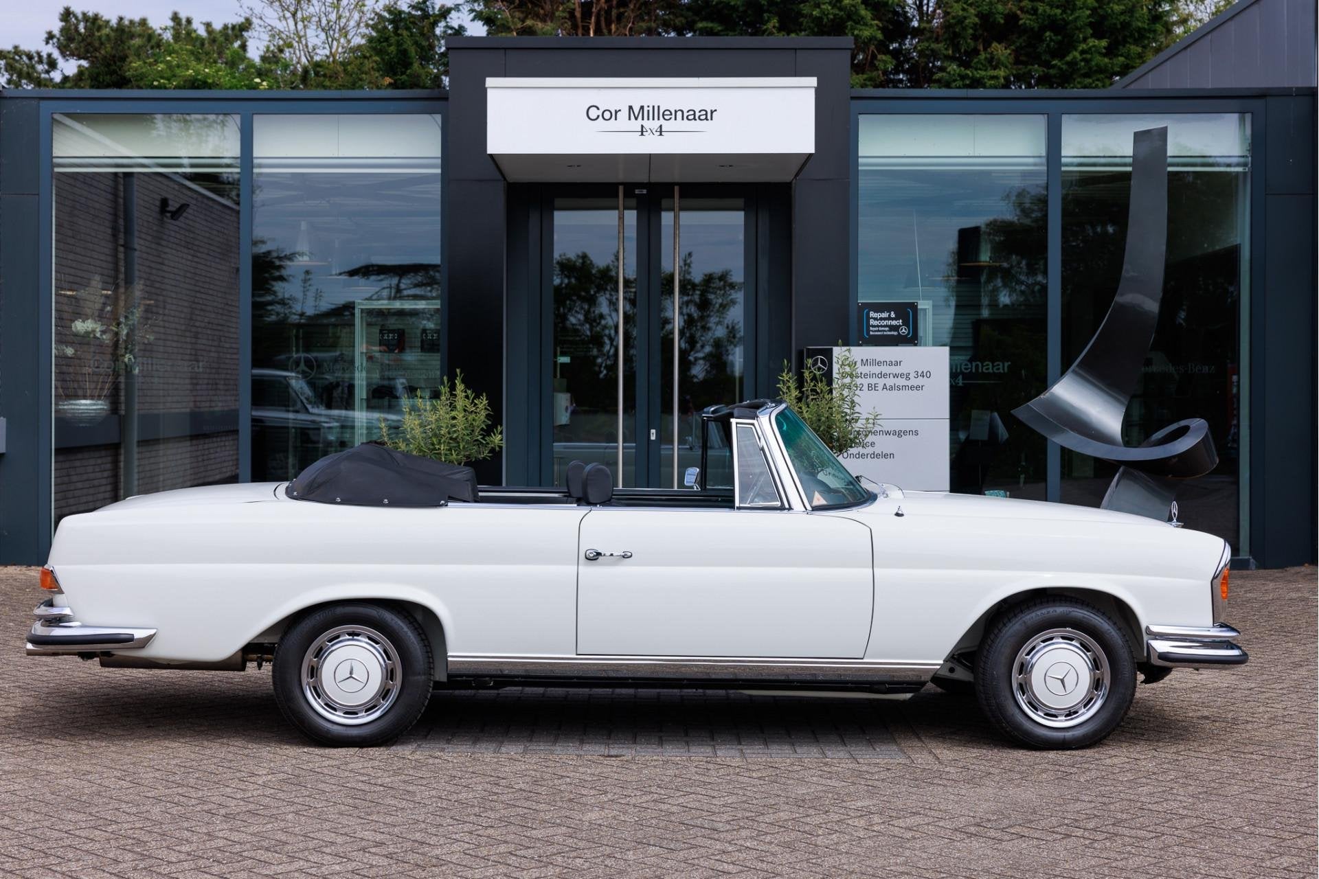Mercedes-Benz 280 W111 SE Cabriolet | Volledig gerestaureerd, foto 9