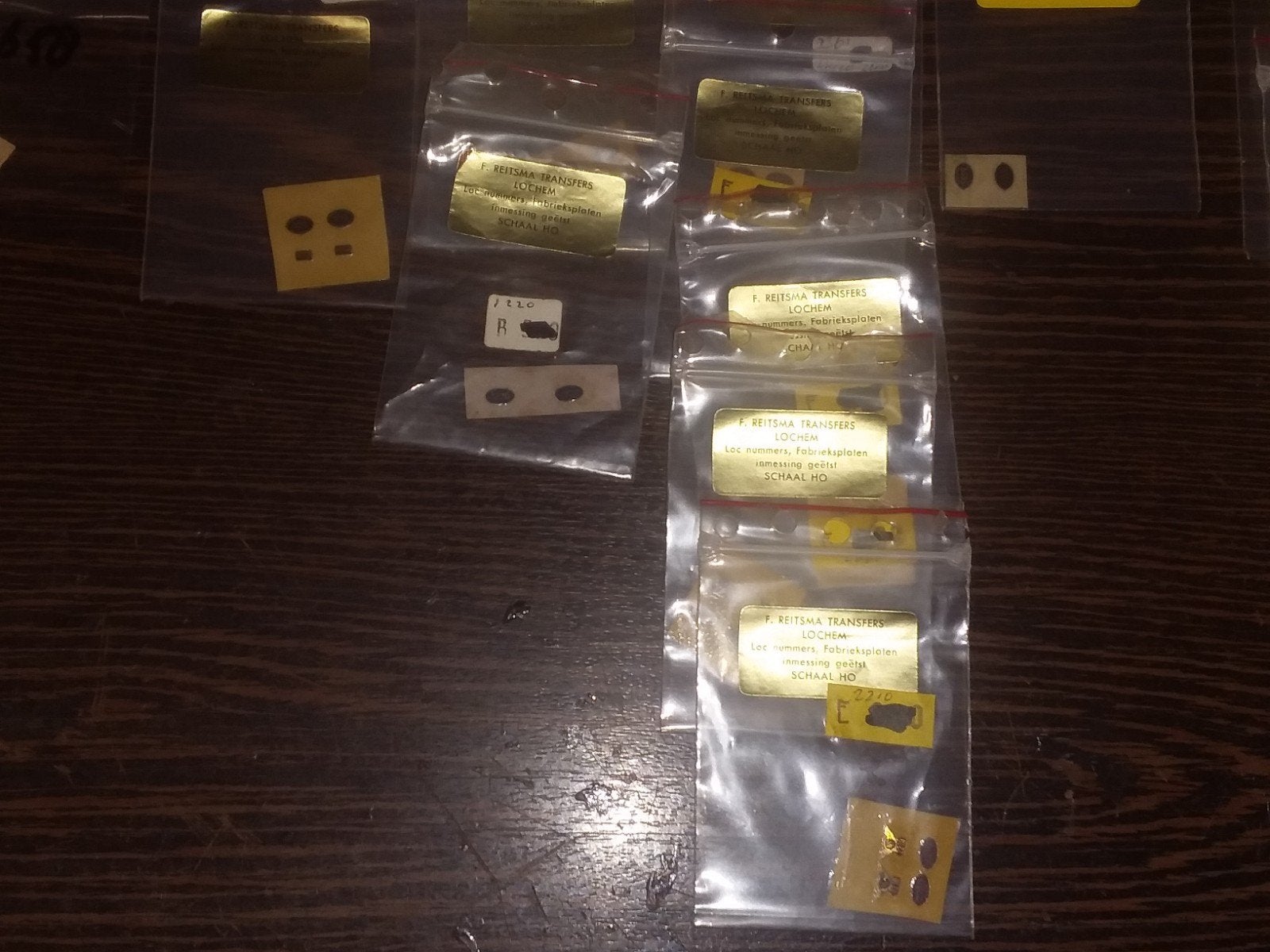 Locs nummer fabrieksplaten inmessing geëtst 12 euro per zakj, Nieuw, Ophalen of Verzenden, NS, Gelijkstroom