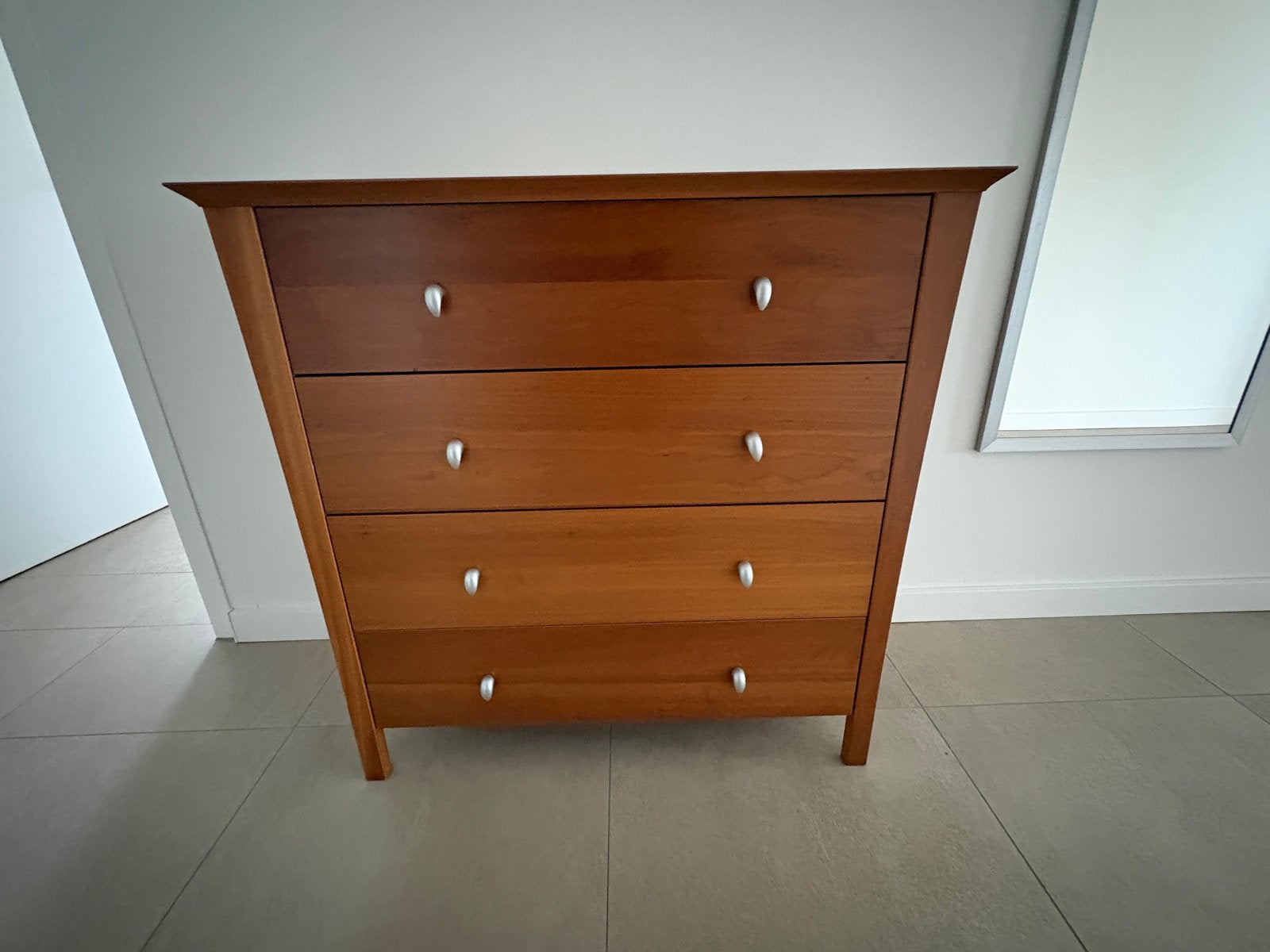 Trendhopper - Kast met 4 laden kersenkleur, Huis en Inrichting, Ophalen, 50 tot 100 cm, 3 of 4 laden, Minder dan 100 cm
