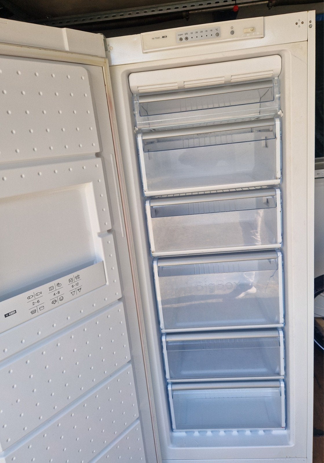 Bosch vrieskast met no frost, Witgoed en Apparatuur, Vriezers en Diepvrieskisten, Ophalen, Gebruikt, 60 tot 90 cm, 160 cm of meer