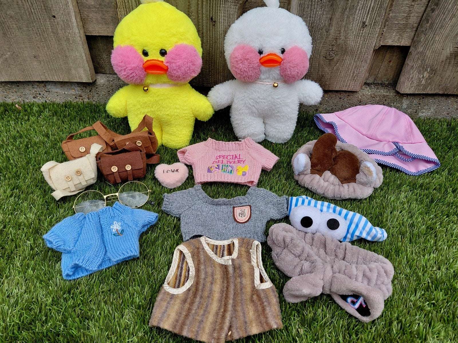 Paper Duckies met accessoires - Geel en Wit, Kinderen en Baby's, Speelgoed | Knuffels en Pluche, Ophalen, Zo goed als nieuw, Eend