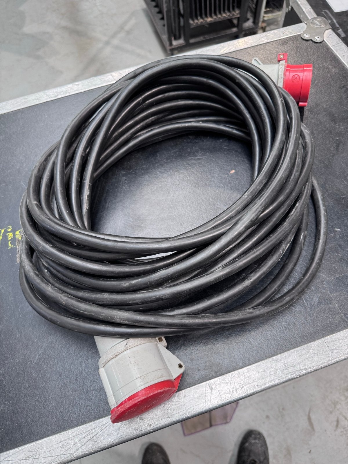 Krachtstroomkabel 3x16A van 20m, Doe-het-zelf en Verbouw, Elektra en Kabels, Ophalen, Gebruikt, Overige merken, Kabel of Snoer