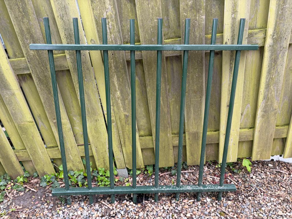 Hekwerk groen staal, Ophalen, Zo goed als nieuw, IJzer