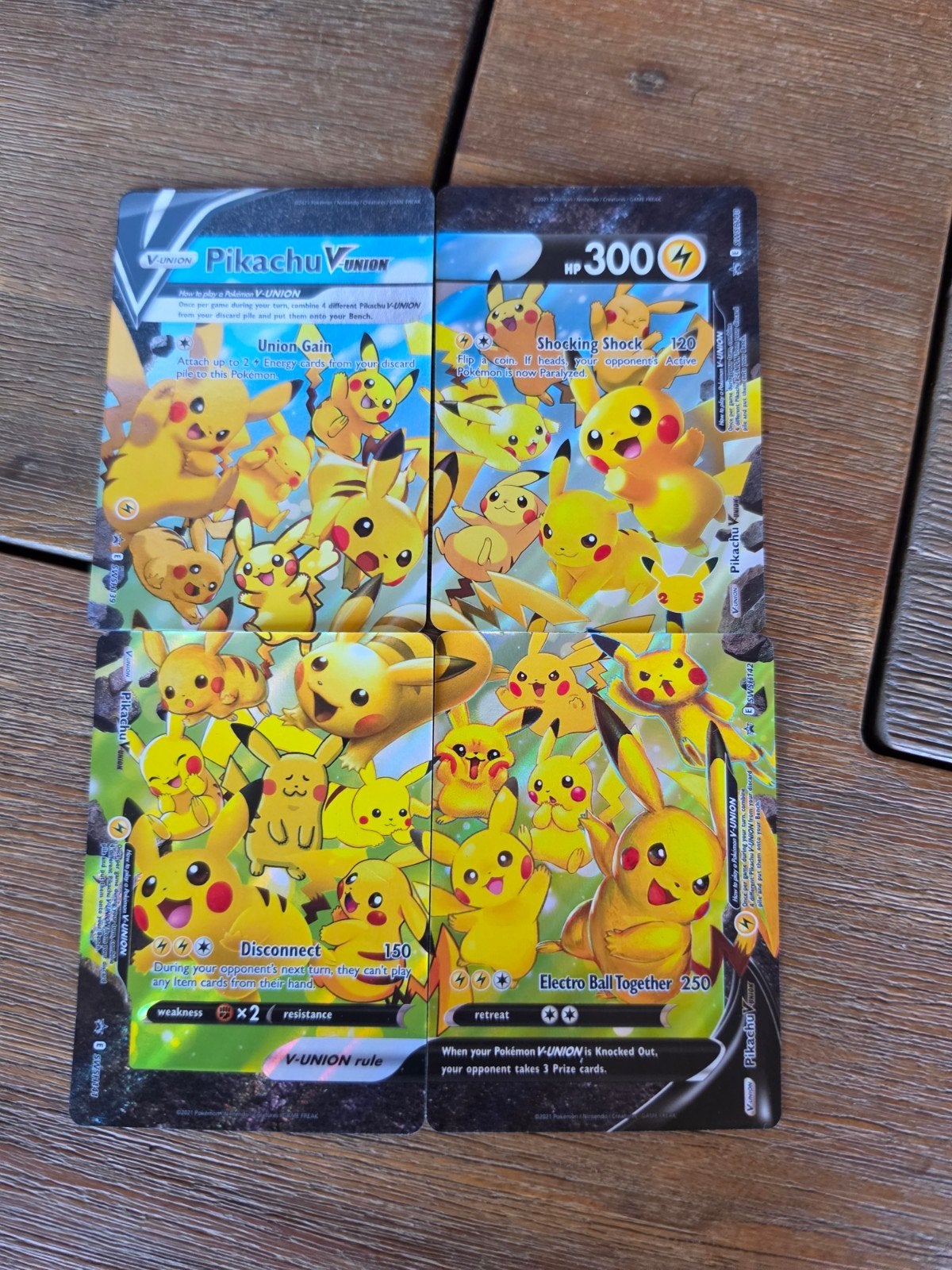 Pokémon Kaart Pikachu V-UNION PROMO, Ophalen of Verzenden, Zo goed als nieuw, Losse kaart