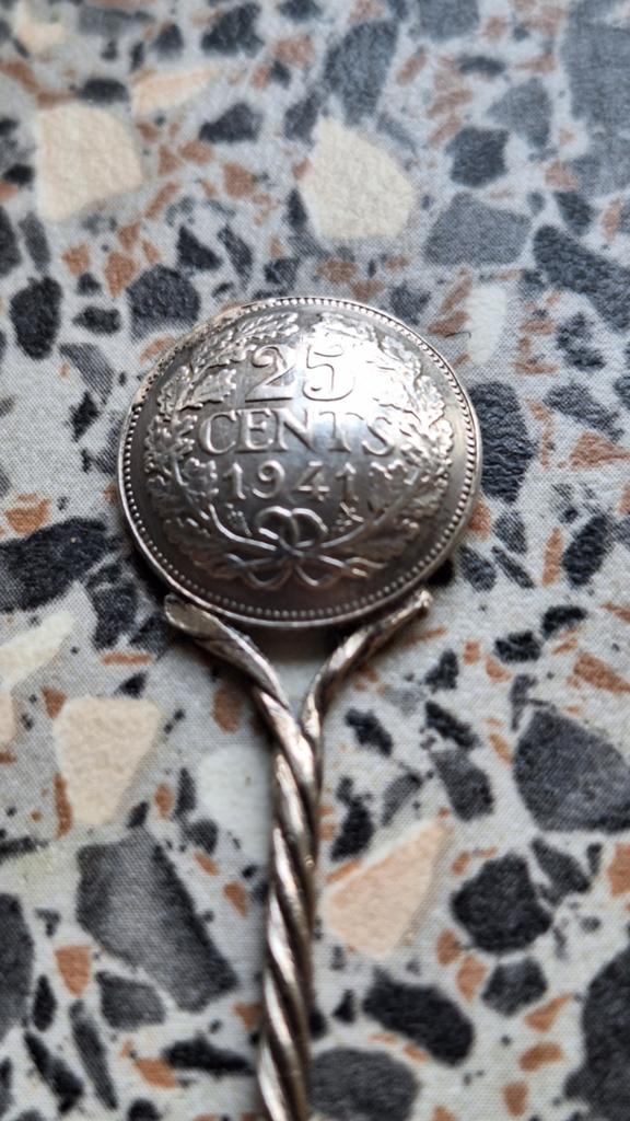 Zilveren lepeltje 10 en 25 cent munten (1937, 1941), Antiek en Kunst, Antiek | Goud en Zilver, Ophalen of Verzenden, Zilver