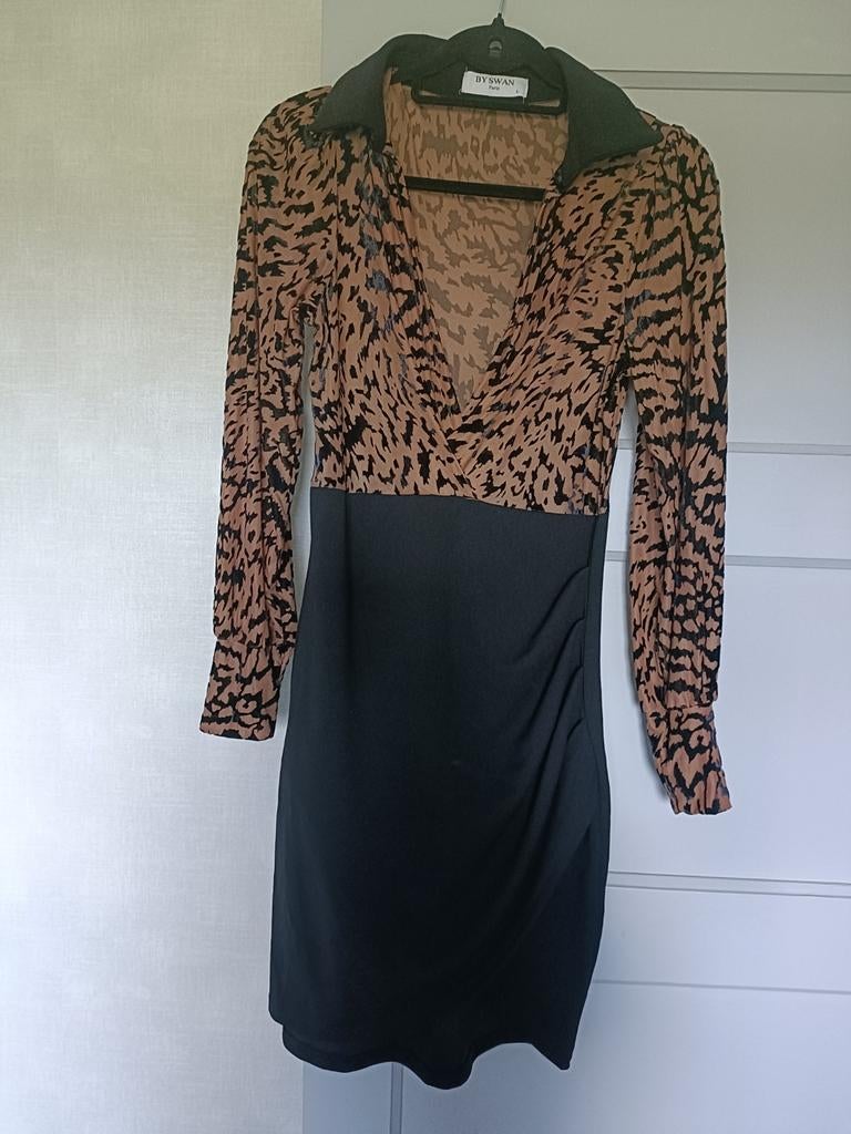 Mooie jurk met tijgerprint maat L, Overige kleuren, Maat 42/44 (L), Ophalen of Verzenden, Zo goed als nieuw