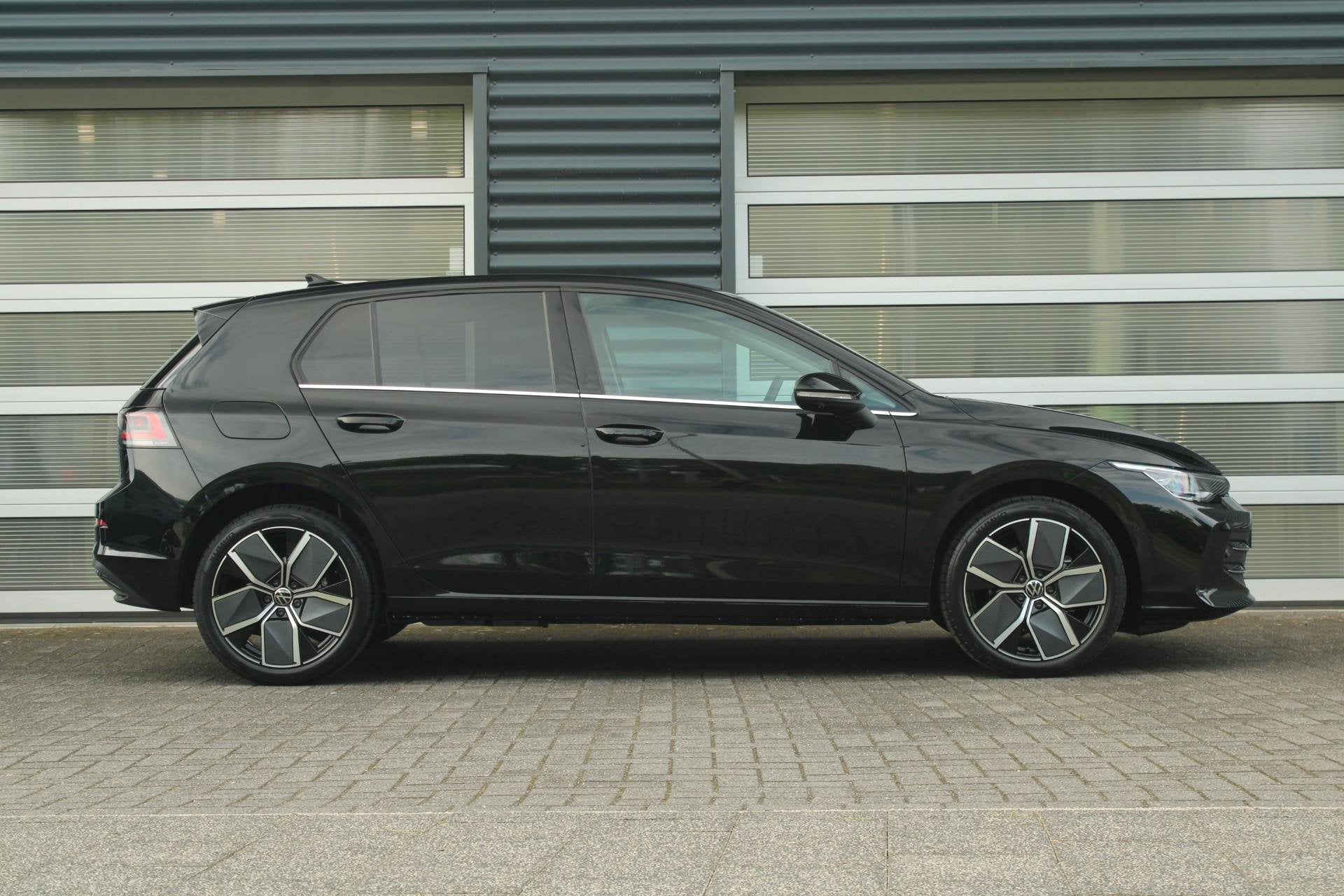 Volkswagen Golf 1.5 eHybrid 205pk Style Edition | Matrix-LED, Auto's, Volkswagen, 12 maanden, Stof, 1498 cc, 4 cilinders