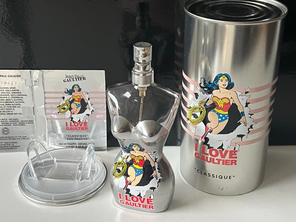 Jean Paul Gaultier Classique Wonder Woman fles en blik leeg, Sieraden, Tassen en Uiterlijk, Uiterlijk | Parfum, Zo goed als nieuw