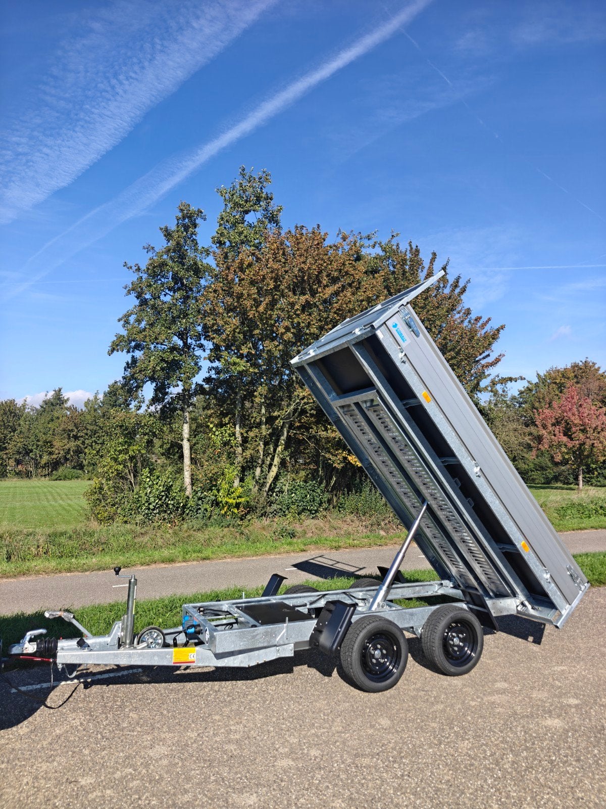Demo Hapert elektrische kipper aanhanger met rijplaten, Auto diversen, Ophalen of Verzenden, Zo goed als nieuw