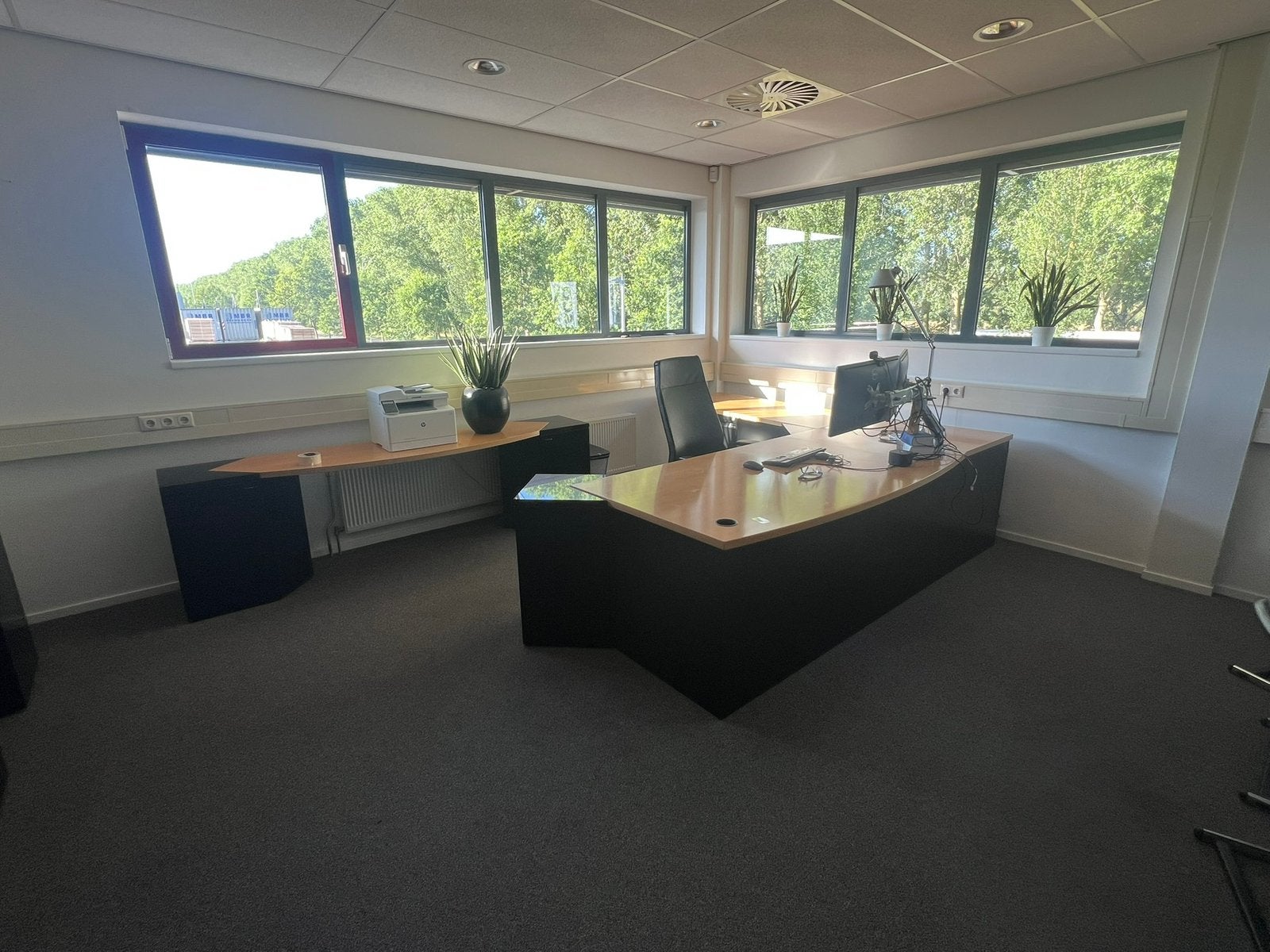 Bureau, vergadertafel en kasten, Ophalen, Gebruikt, Bureau-kast combinatie