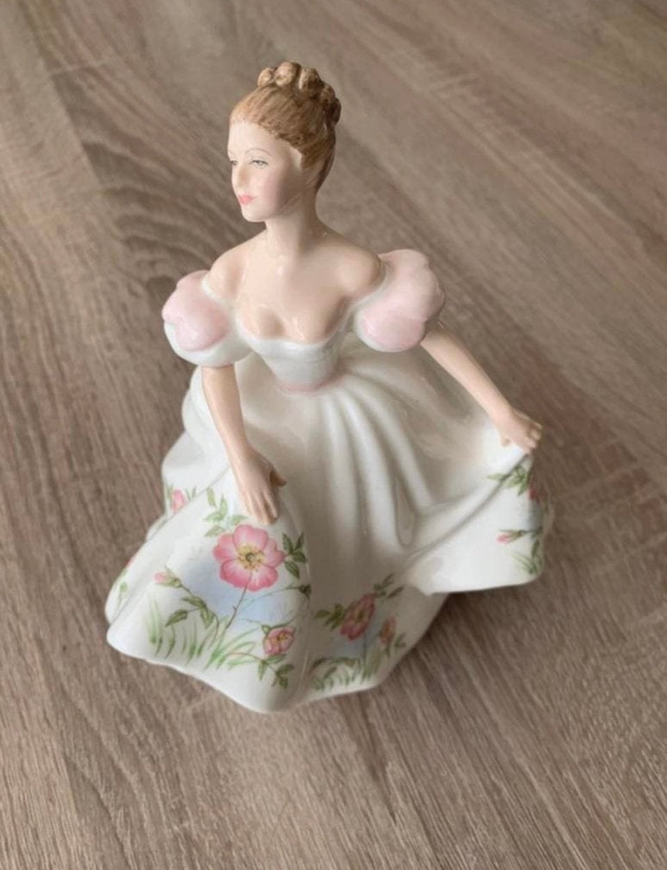 Royal Doulton Lucy Beeldje, Antiek en Kunst, Ophalen of Verzenden