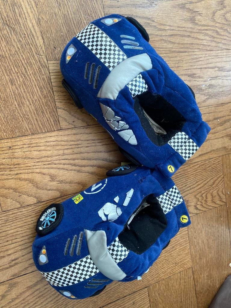 Leuke CAR pantoffels maat 26/27 voor jongens, Ophalen of Verzenden, Gebruikt, Jongen, Overige typen