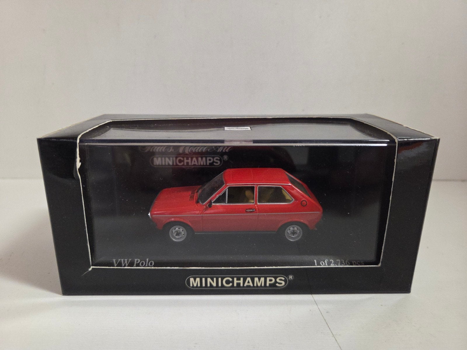 Minichamps Volkswagen Polo 1975, Hobby en Vrije tijd, Modelauto's | 1:43, Auto, ., Ophalen of Verzenden, Zo goed als nieuw