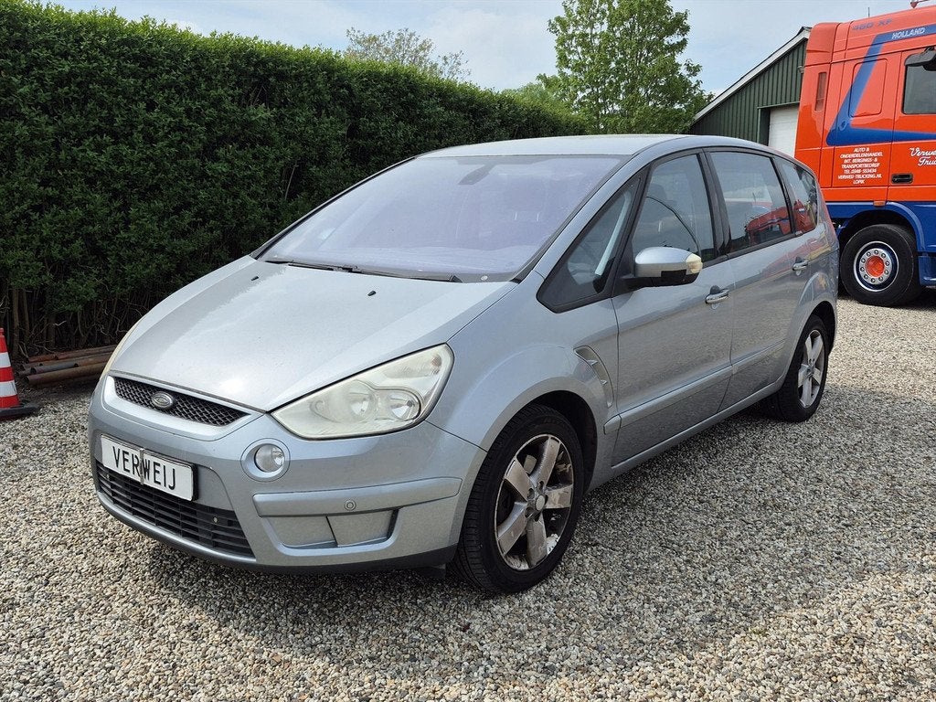 FORD S-Max 2.0 16V | Clima | Cruise | LM Velgen | Trekhaak |, Auto's, Ford, Voorwielaandrijving, 145 pk, Stof, Gebruikt
