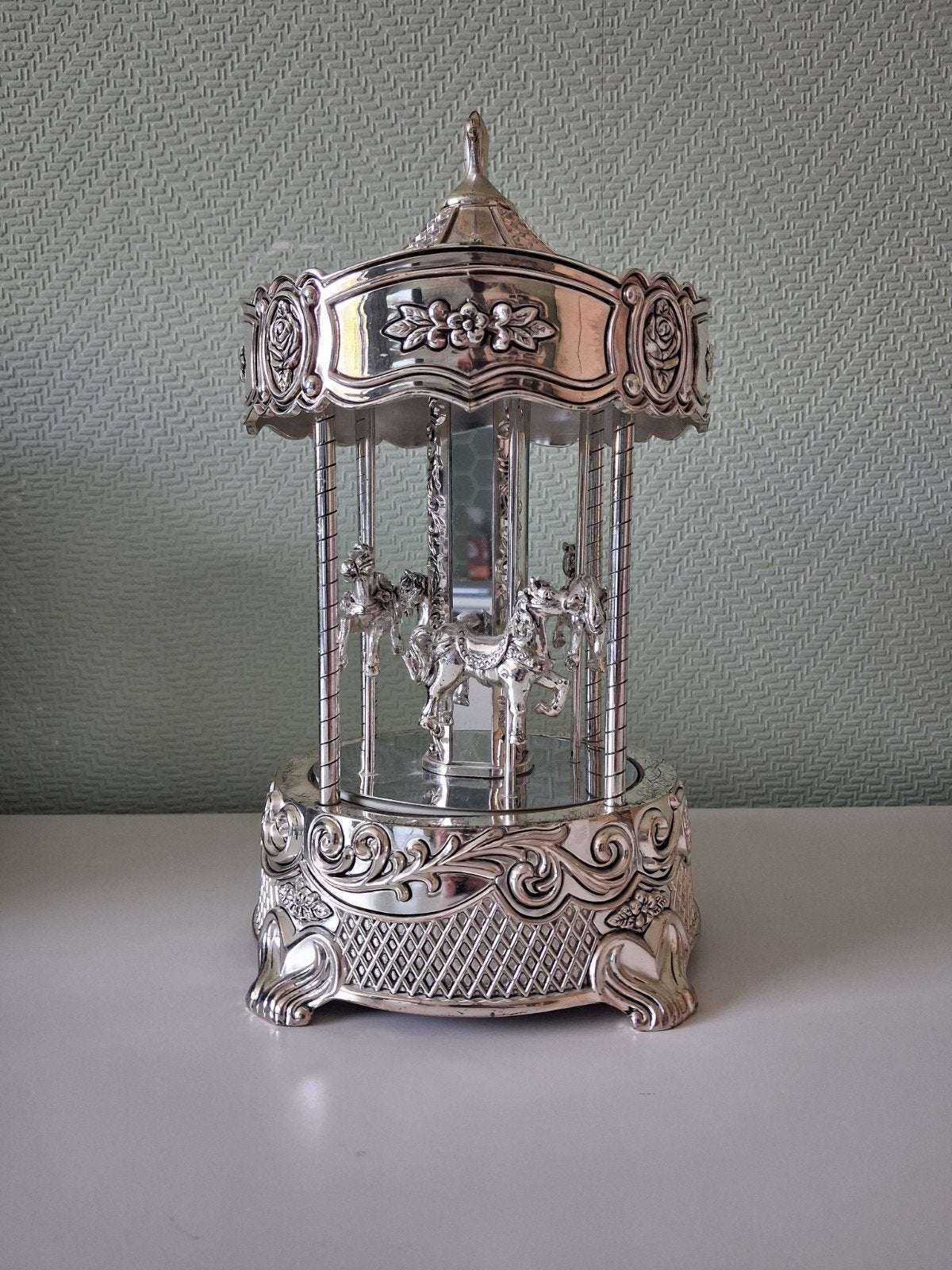 Zilverkleurige Draaimolen met Muziek en Spiegeltjes, Antiek en Kunst, Ophalen of Verzenden