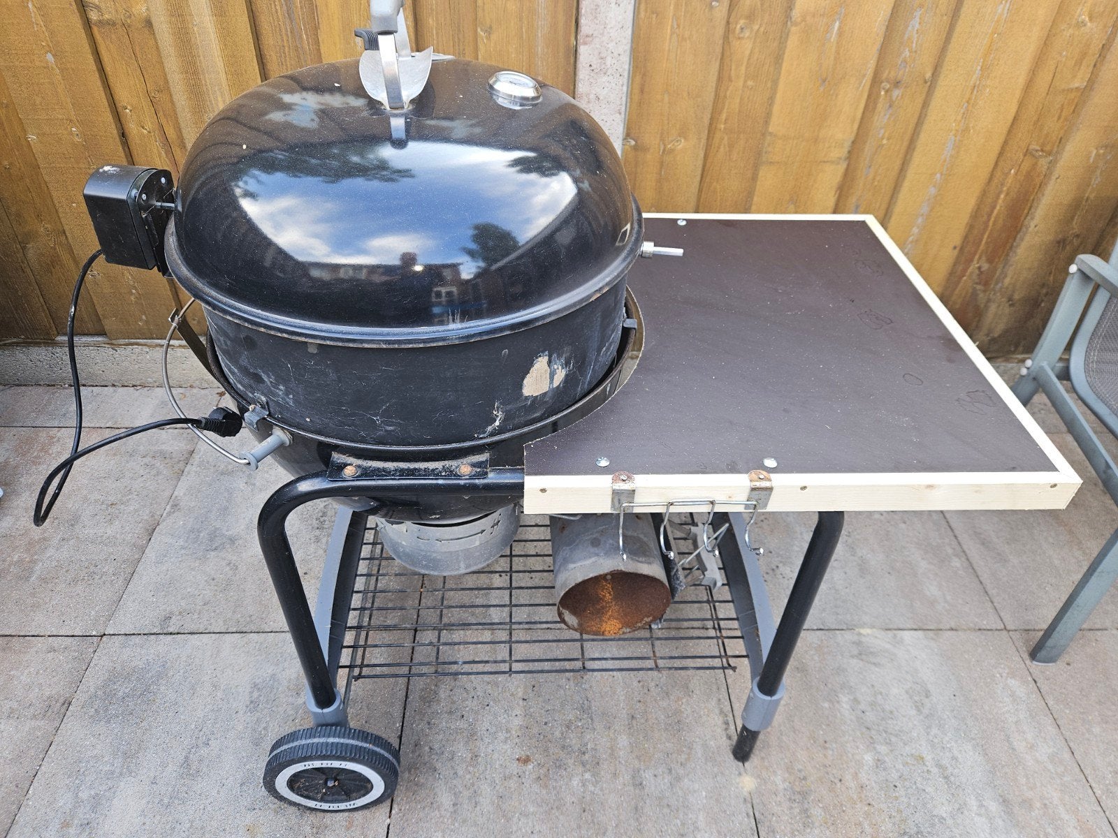 Complete Weber 57 cm BBQ met accessoires, Tuin en Terras, Ophalen, Gebruikt, Weber