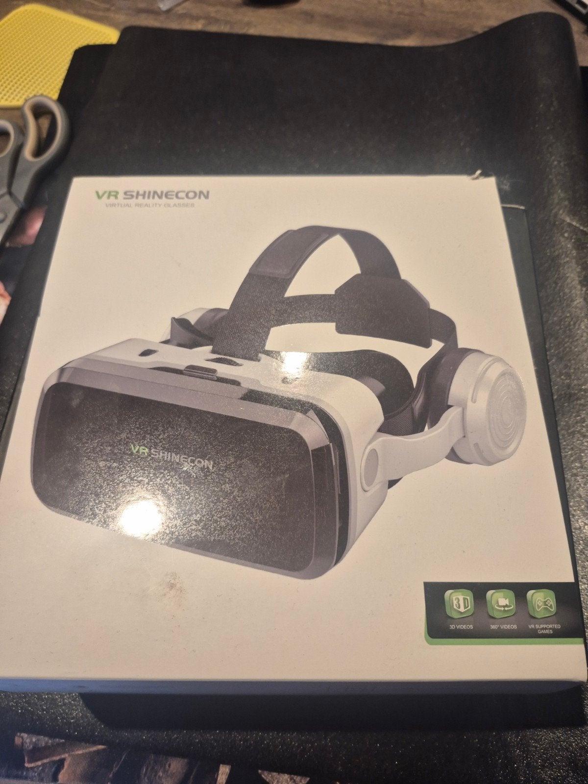 VR Shinecon VR-bril met afstandsbediening, Ophalen of Verzenden, Zo goed als nieuw, VR-bril, Telefoon