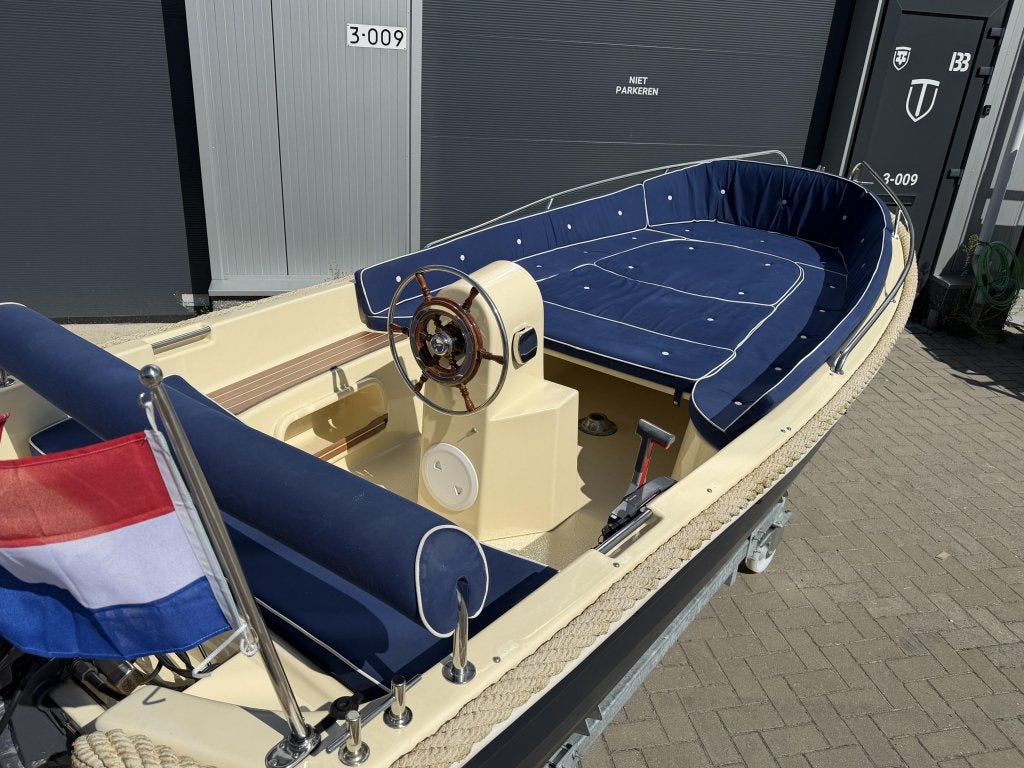 Nette Corsiva 470 Sloep Compleet incl. Yamaha 15PK 4-takt, Watersport en Boten, Sloepen, 5 m, Wfwatersport@botenverhuurhoorn.nl