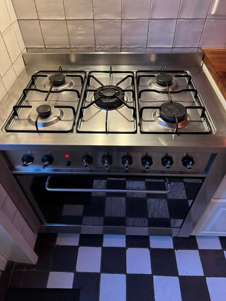 Oven en 90 cm gasfornuis – 5 pits – werkt goed”, Witgoed en Apparatuur, Fornuizen, Gebruikt, Vrijstaand, Gas, 4 kookzones, 85 tot 90 cm