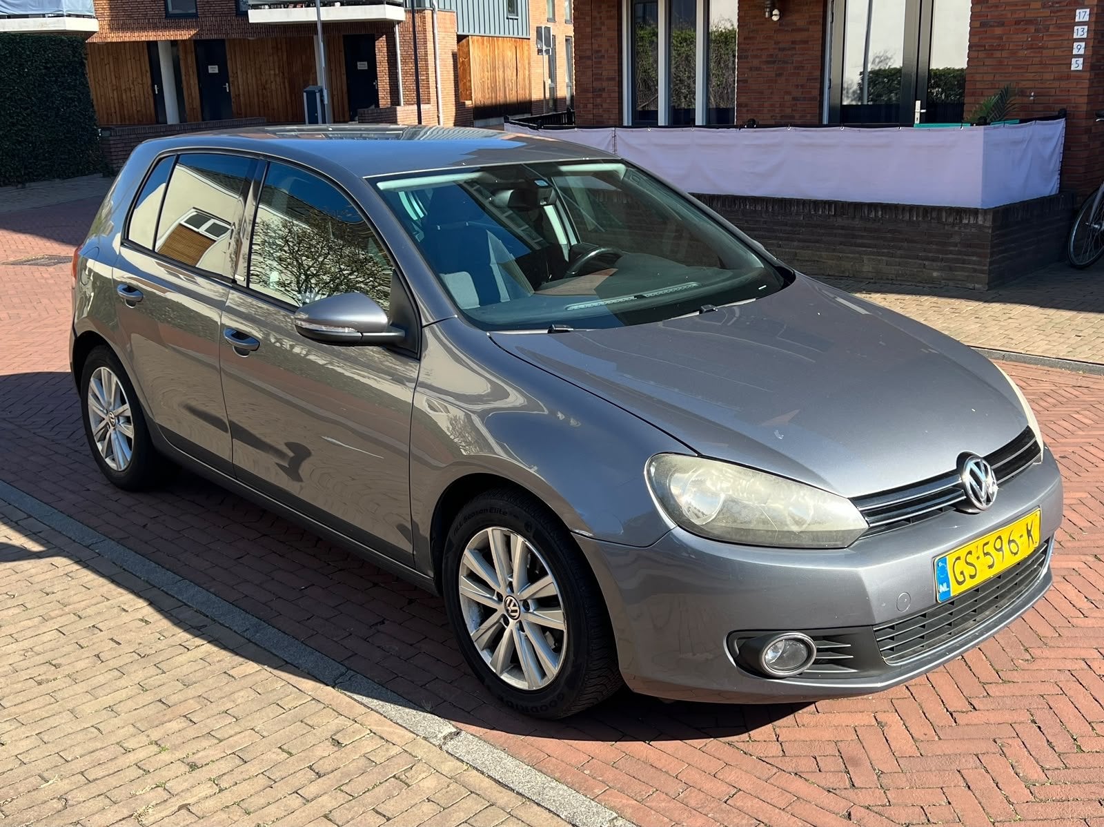 Volkswagen Golf DSG 1.2 TSI SCHADE export, 4 cilinders, 1200 kg, 630 kg, 1164 kg