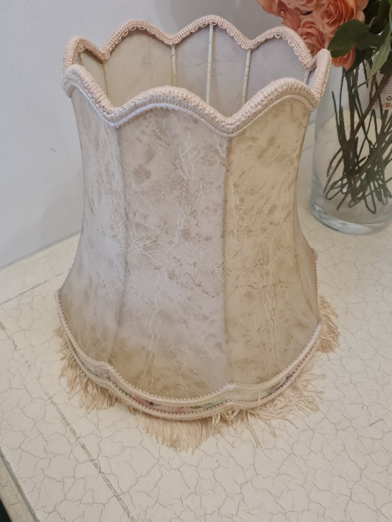Vintage lampenkap 30 cm hoog foto 1 t/m 3