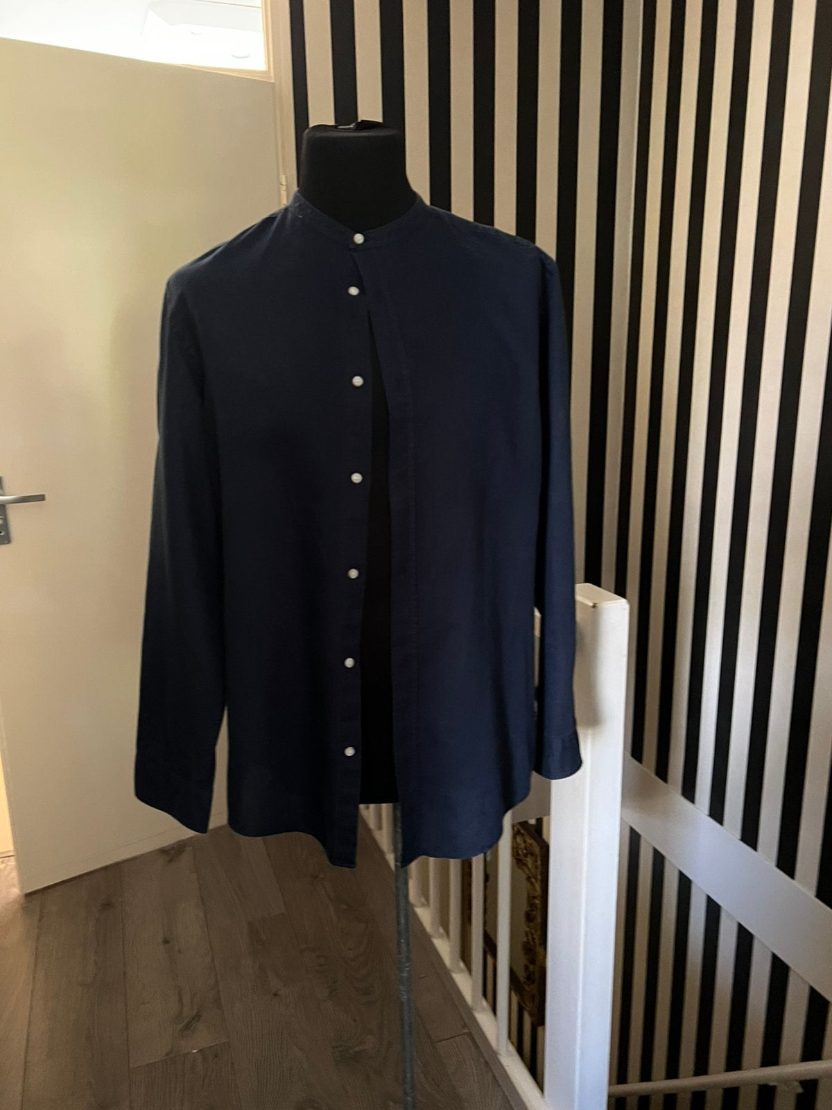 Donker blauw half linnen hemd / 55% linnen, Ophalen of Verzenden, Zo goed als nieuw, Blauw