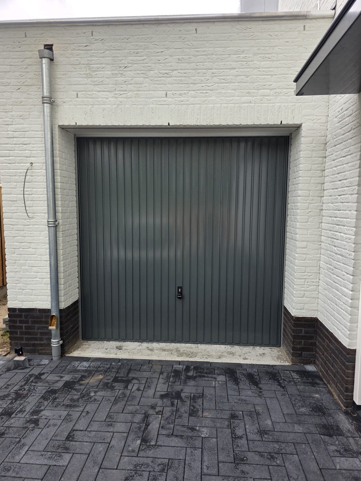 Nieuwe garage kanteldeur, Doe-het-zelf en Verbouw, Deuren en Horren, Ophalen, Metaal, 120 cm of meer, 215 cm of meer