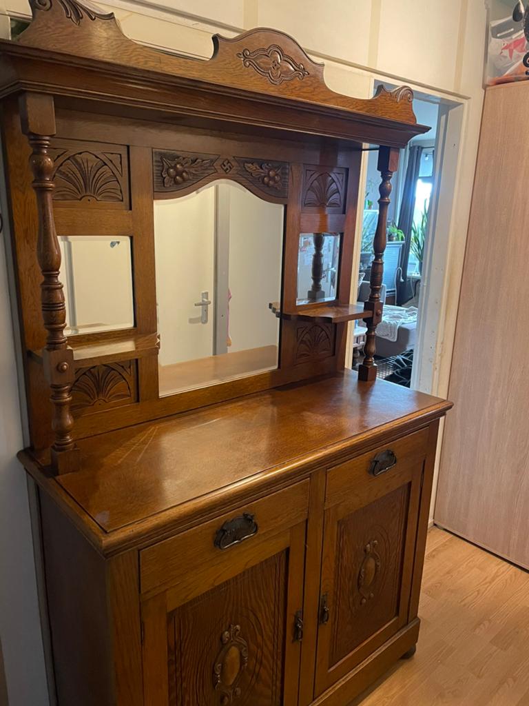 Kast uit de jaren 1920 met sombool, Antiek en Kunst, Antiek | Meubels | Kasten, Ophalen of Verzenden