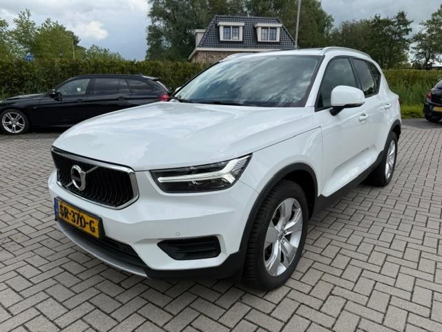 Volvo XC40 T3 156pk 2018 Wit Panoramadak, Auto's, Volvo, Voorwielaandrijving, Leder en Stof, Wit, Handgeschakeld