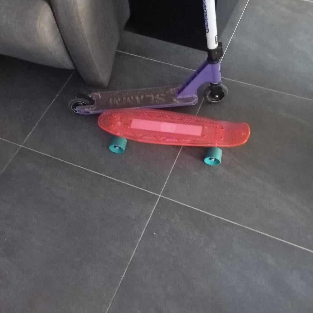 Skateboard - roze - meisje - geeft licht, Sport en Fitness, Ophalen, Zo goed als nieuw, Skateboard
