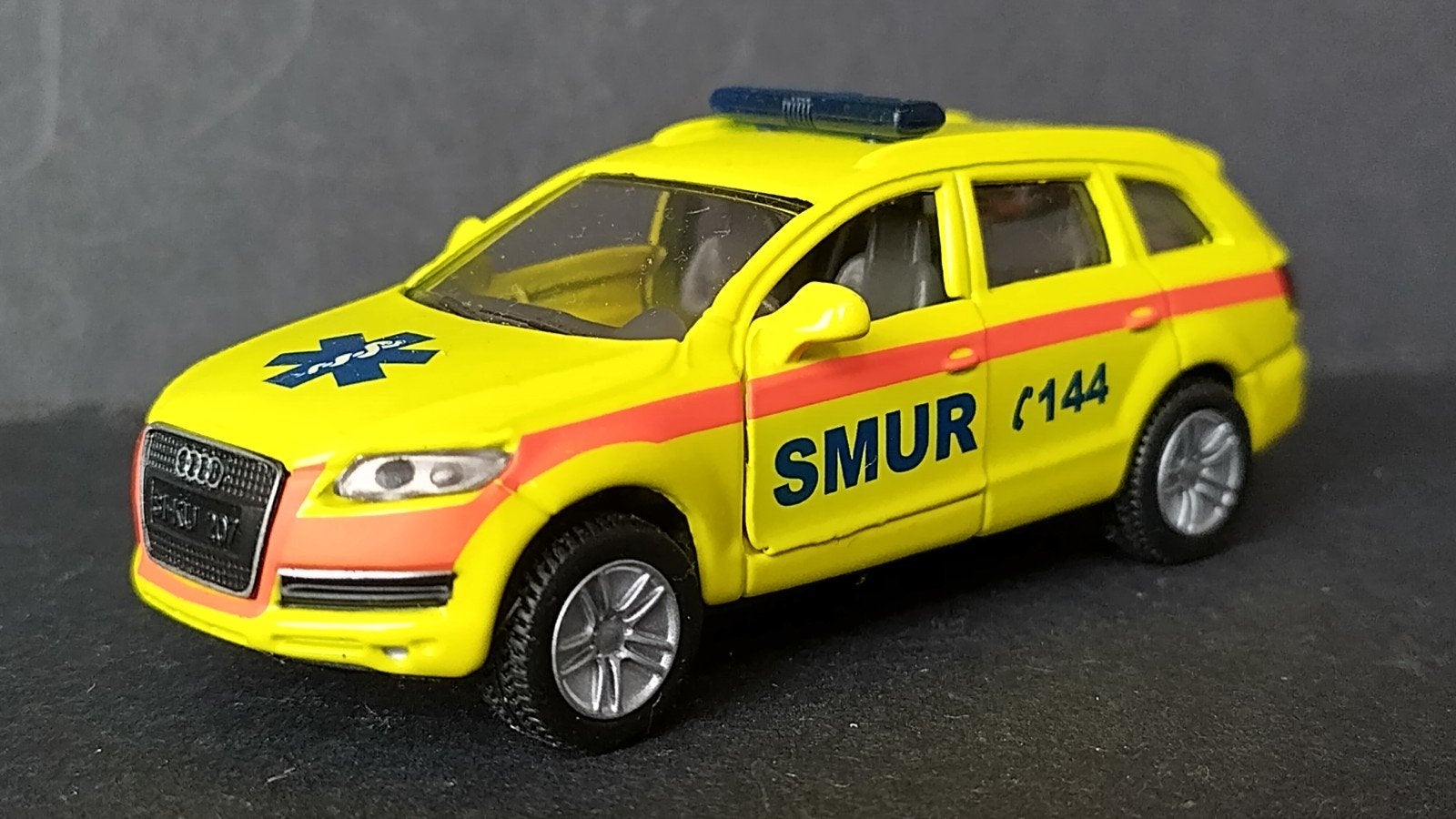 Audi Q7 SMUR Notarzt 144 1:55 Siku 1429 Pol, Auto, Ophalen of Verzenden, Zo goed als nieuw, Sieper
