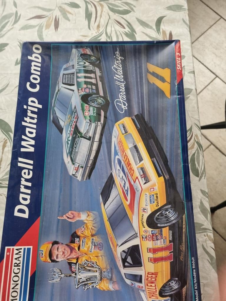Monogram Darrell Waltrip Combo Modelbouwset, Hobby en Vrije tijd, Ophalen, Auto, Groter dan 1:32, Nieuw