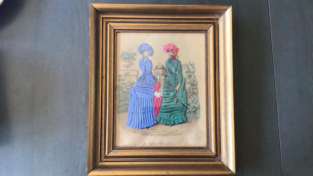 La mode illustree 3D, 2 dames met kleding van echte stof, Ophalen of Verzenden