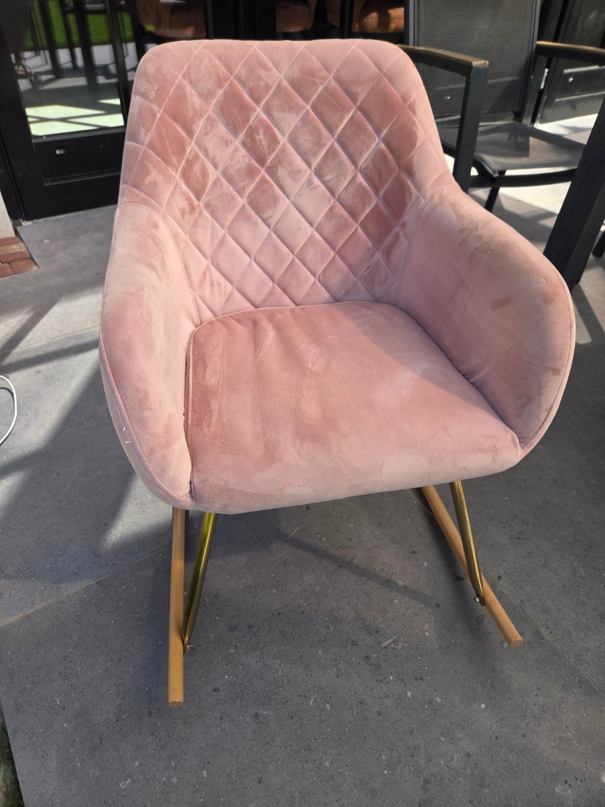 Richmond Schommelstoel Oud Roze Velvet, Huis en Inrichting, Stoelen, Ophalen, Gebruikt, Overige kleuren, Modern, Velvet, Babykamer