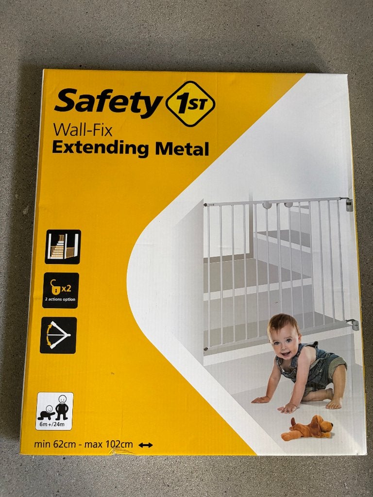 Safety 1st Wall-Fix Extending Metal Traphekje, Kinderen en Baby's, Ophalen, Nieuw, 100 tot 115 cm, Metaal of IJzer