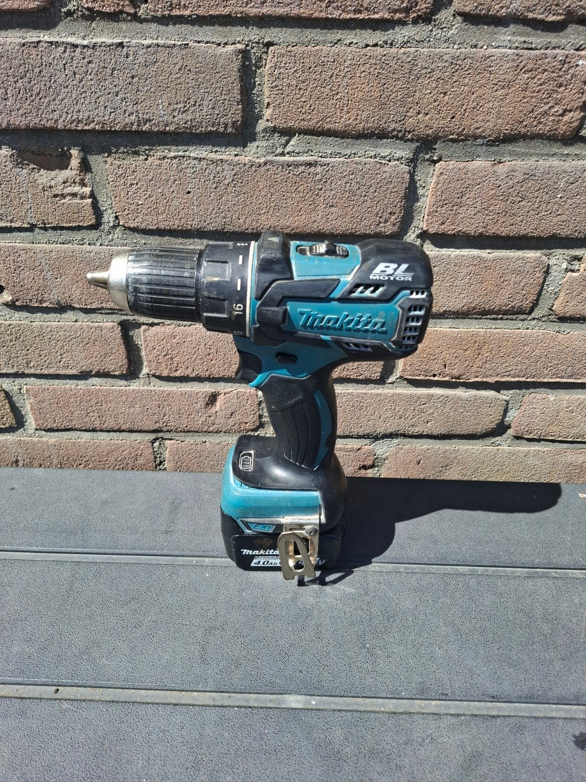 Makita 14,4v 4.0ah ddf470 brushless boormachine, Ophalen of Verzenden, Boormachine