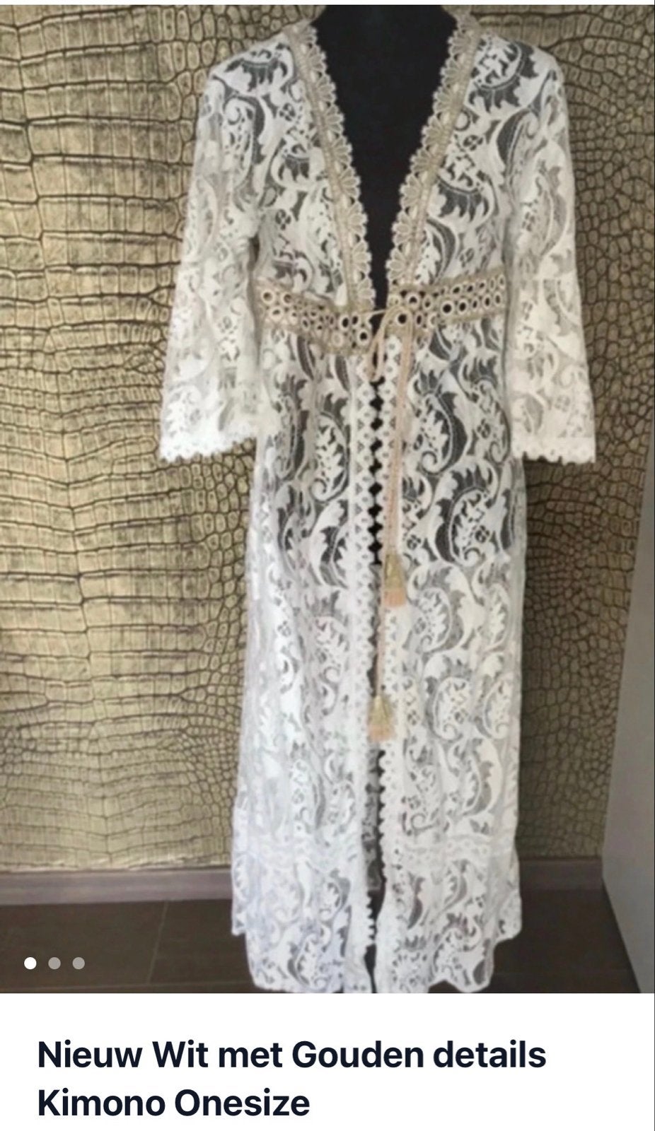 Nieuw Wit Kanten Kimono met Gouden Details - Onesize, Ophalen of Verzenden, Nieuw, Wit, Onder de knie