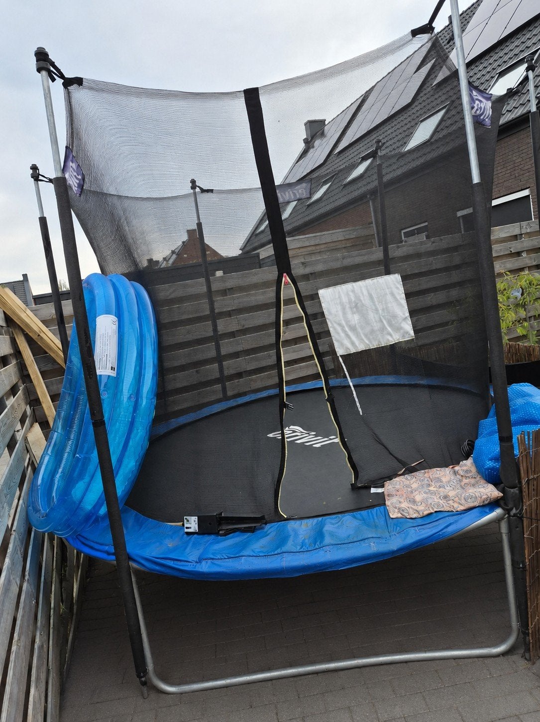 Crivit Trampoline met Veiligheidsnet 300cm, Kinderen en Baby's, Speelgoed | Buiten | Trampolines, Ophalen, Gebruikt