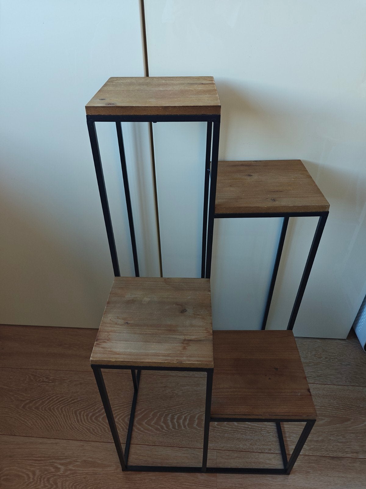 Plantenstandaard met 4 planken - Zwart metaal en hout, Huis en Inrichting, Ophalen, Gebruikt, Zwart, Hout