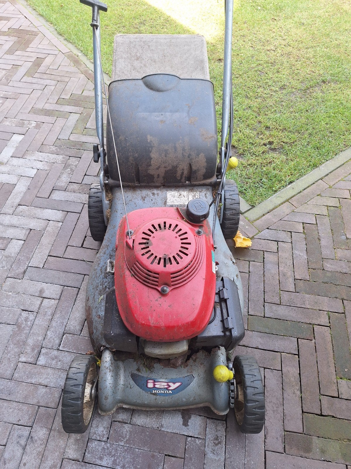 Honda IZY grasmaaier - motorisch in orde, voor onderdelen, Tuin en Terras, Cirkelmaaier, Honda, Gebruikt, Ophalen of Verzenden