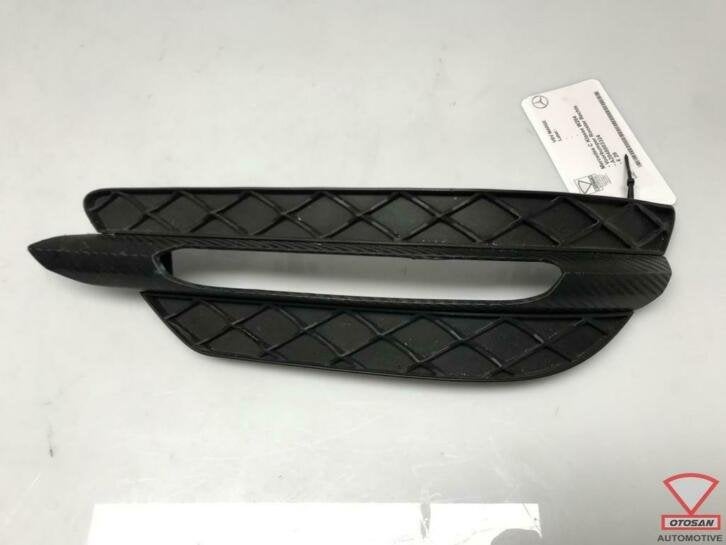 mercedes c klasse w204 voorbumper rooster rechts a2048803324, Gebruikt, Mercedes-Benz AG, Mercedes-Benz, Rechts
