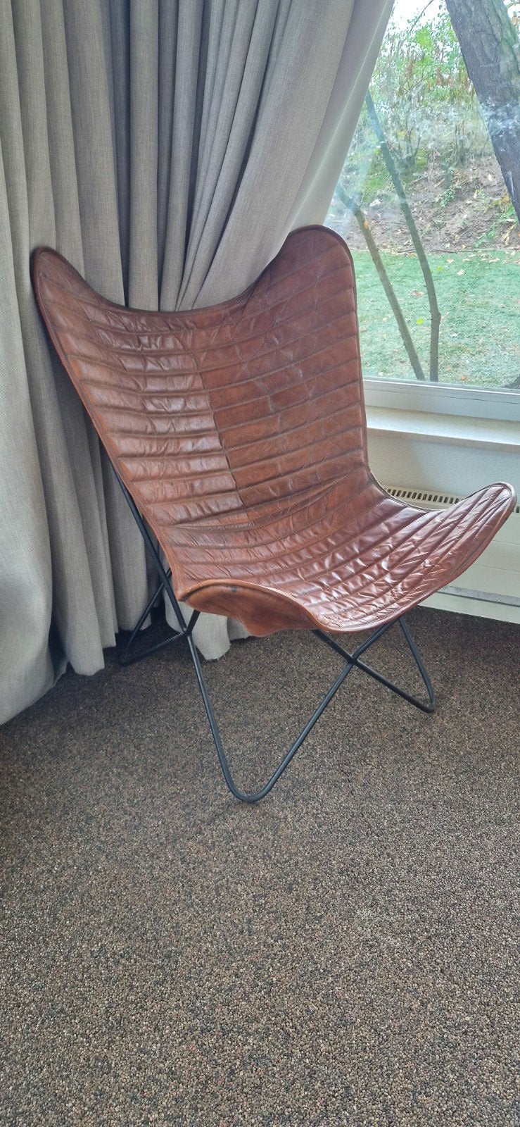 PTMD Collection Vlinderstoel - Leer en Metaal, Huis en Inrichting, Stoelen, Gebruikt, Bruin, Industrieel, Modern, Bohemian, Ophalen of Verzenden