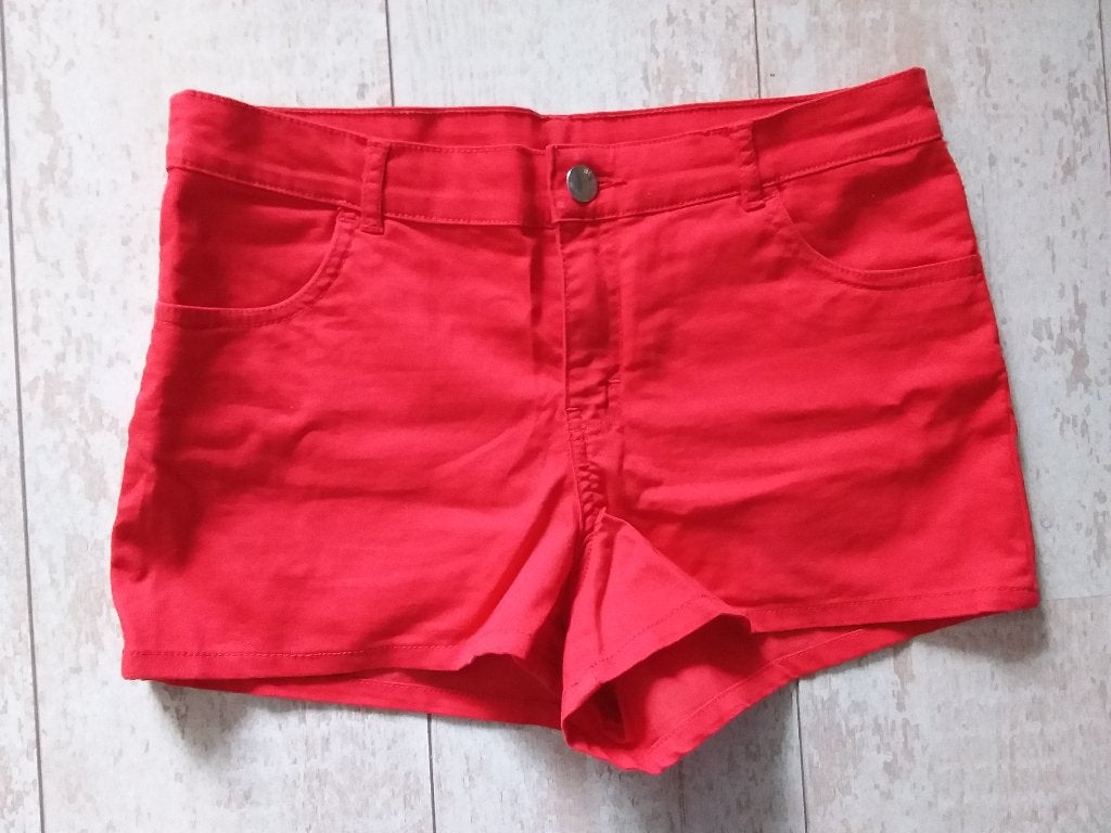 Rode korte broek, Maat 38/40 (M), H&M, Kort, Ophalen of Verzenden