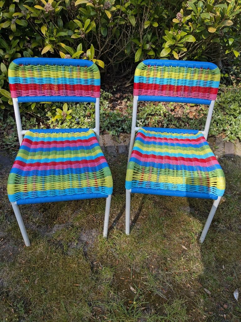 2x Ikea Fargglad kinderstoeltjes gekleurd, Tuin en Terras, Tuinstoelen, Ophalen, Gebruikt, Kunststof