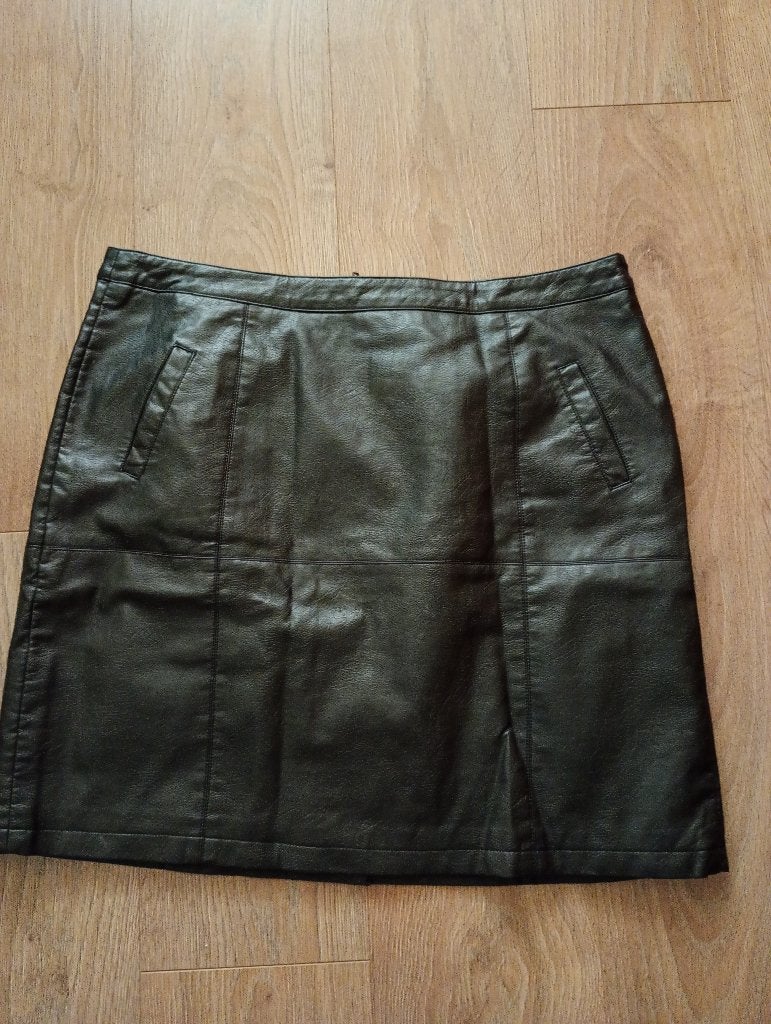 Mooie donkerbruine korte rok mt XL, Bruin, Maat 46/48 (XL) of groter, Ophalen of Verzenden, Zo goed als nieuw