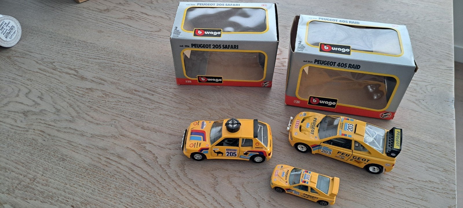 Bburago Peugeot 205 Safari & 405 Raid modelauto's, Hobby en Vrije tijd, Modelauto's | 1:43, Ophalen of Verzenden, Gebruikt, Auto