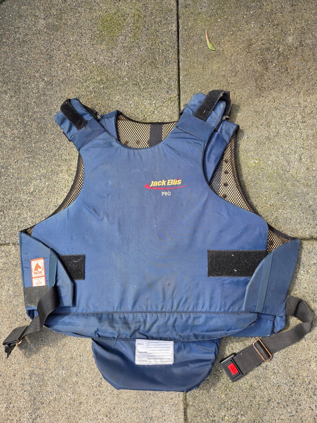 Bodyprotector, Ophalen, Bovenkleding