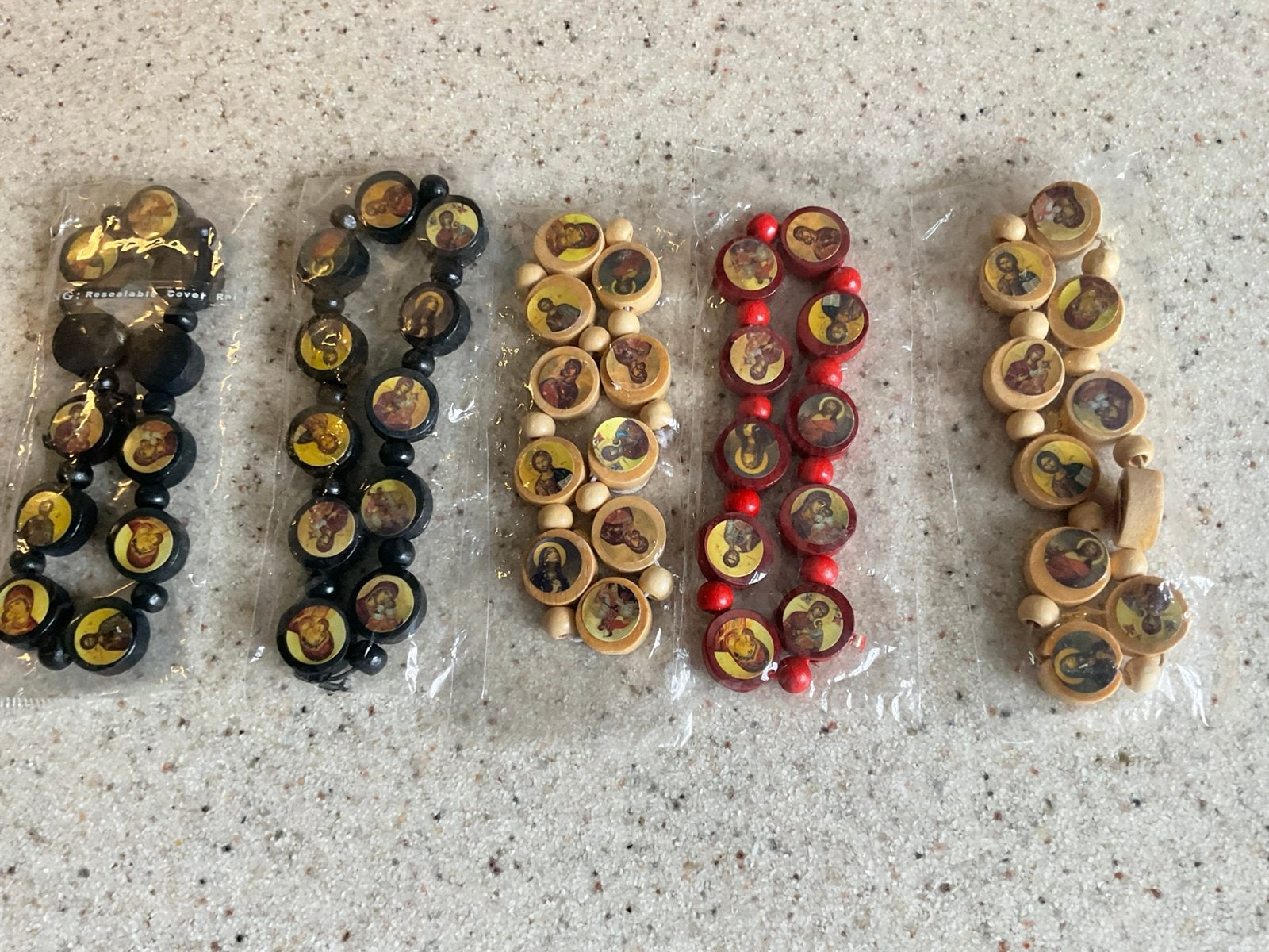 Houten religieuze armbandjes, Verzenden, Zo goed als nieuw, Bruin, Hout