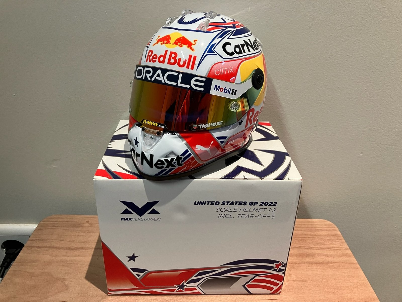 Max verstappen helm 1:2 usa 2022, Ophalen of Verzenden, Zo goed als nieuw, Formule 1